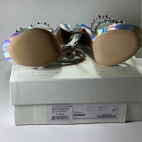 Alexander McQueen
Punk Stud Metallic Leather Ankle-Strap Sandals - Picture 10 of 10